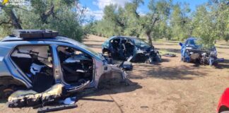 Rinvenute 14 auto rubate e “cannibalizzate” nelle campagne di Andria, Canosa, Corato e Trani
