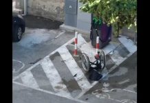 Paura a Corato: va a fuoco la carrozzina, uomo salvato dai vicini